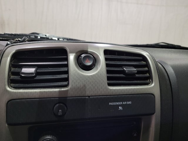 Used 2012 GMC Canyon SLE image 24