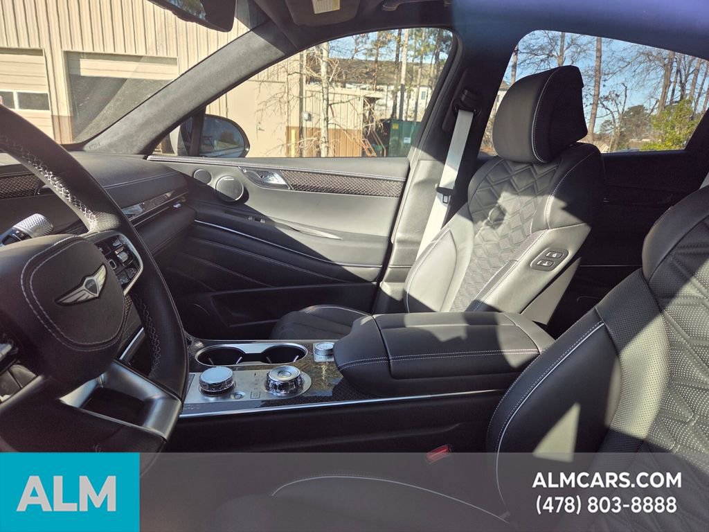 Used 2025 Genesis GV80 3.5T e-SC image 3