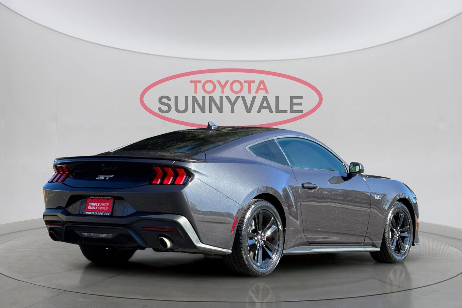 Used 2024 Ford Mustang GT video 3