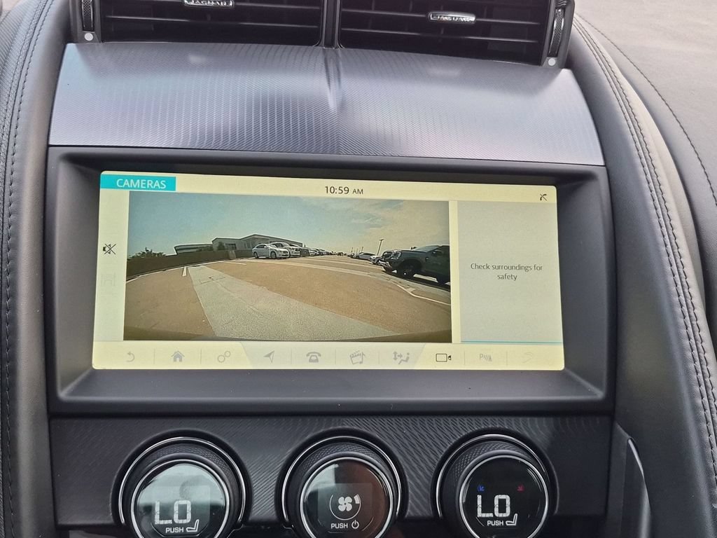 Used 2019 Jaguar F-TYPE R-Dynamic AWD/4WD image 12