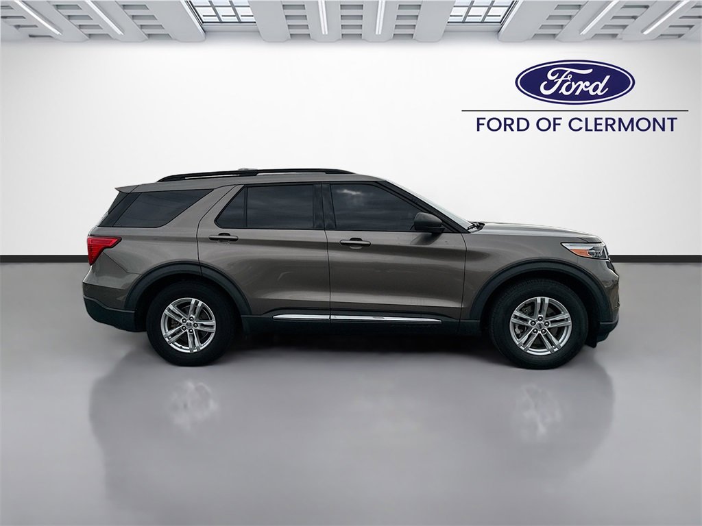 Used 2021 Ford Explorer XLT image 4