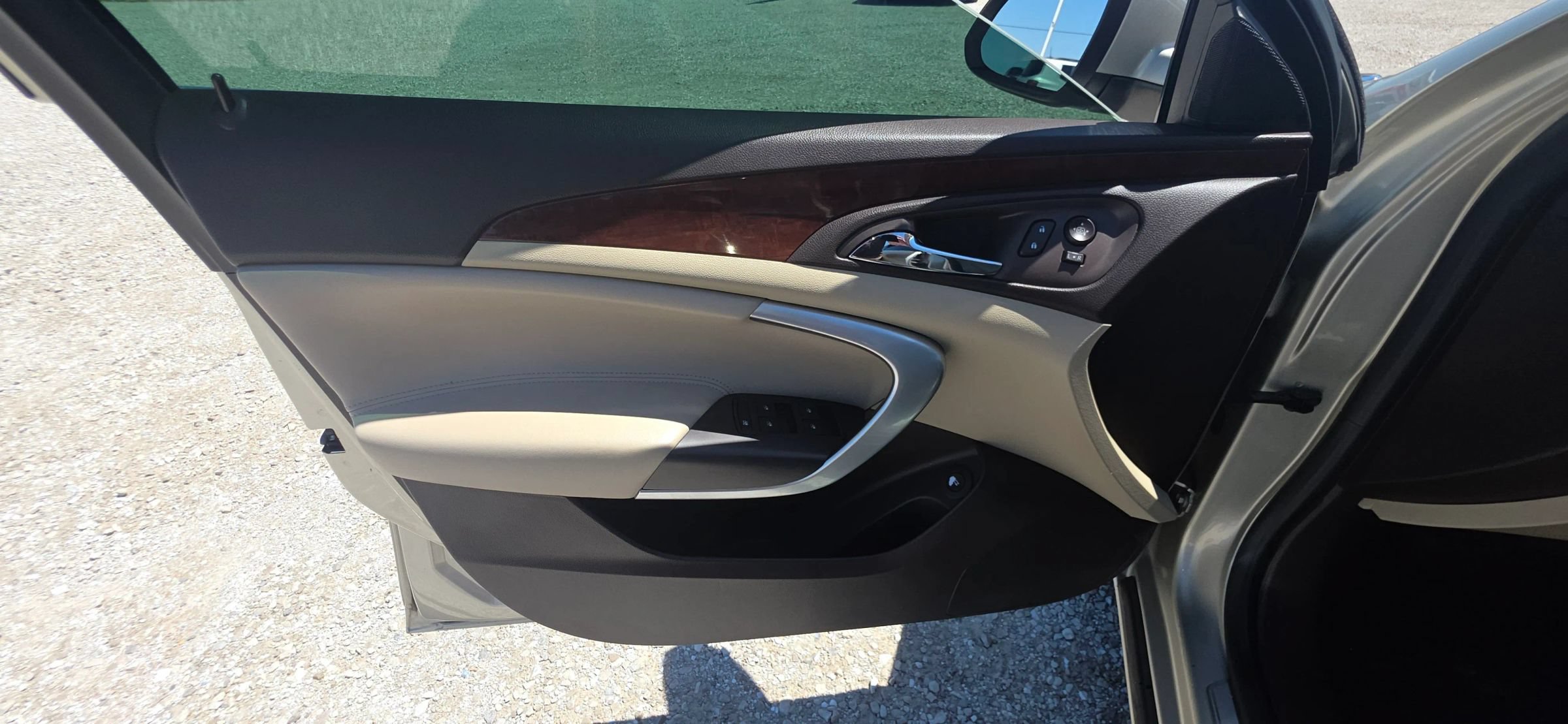Used 2016 Buick Regal FWD image 13