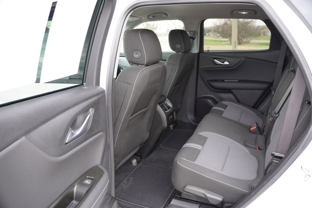 Certified 2024 Chevrolet Blazer LT w/ Convenience Package image 16