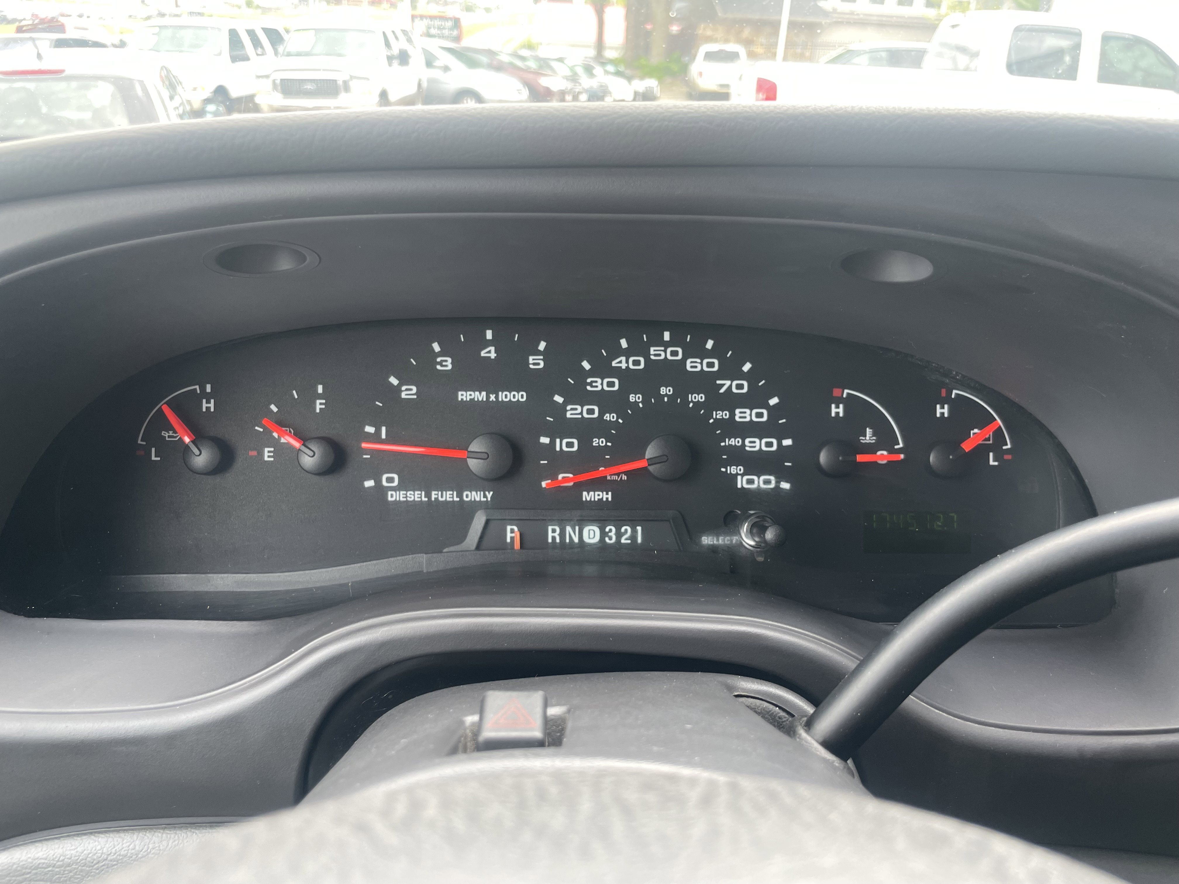 Used 2005 Ford E-350 and Econoline 350 Extended Super Duty image 12