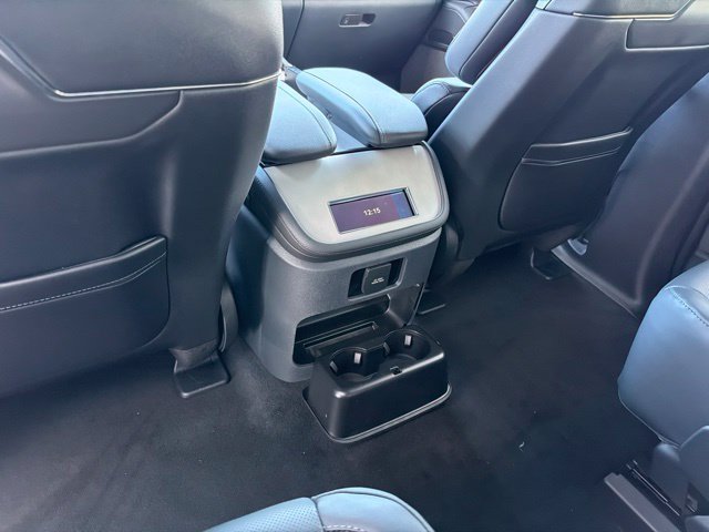 New 2027 Lincoln Navigator Reserve AWD/4WD image 9