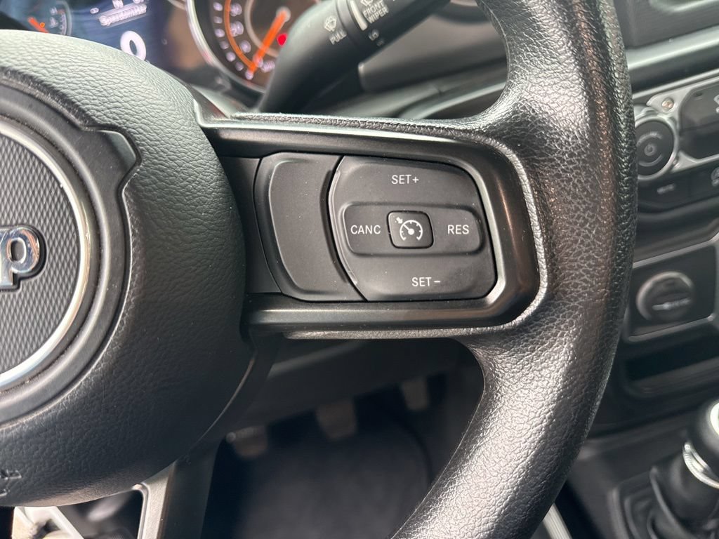 Used 2022 Jeep Gladiator Sport AWD/4WD image 14