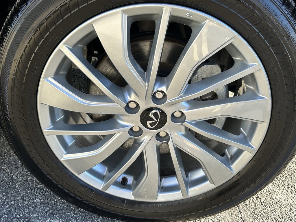 Certified 2024 INFINITI QX50 Luxe image 13