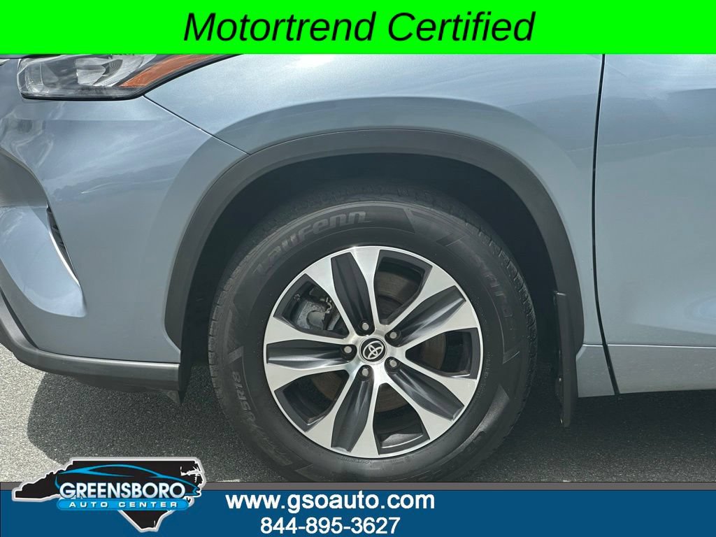 Used 2020 Toyota Highlander XLE AWD/4WD image 41
