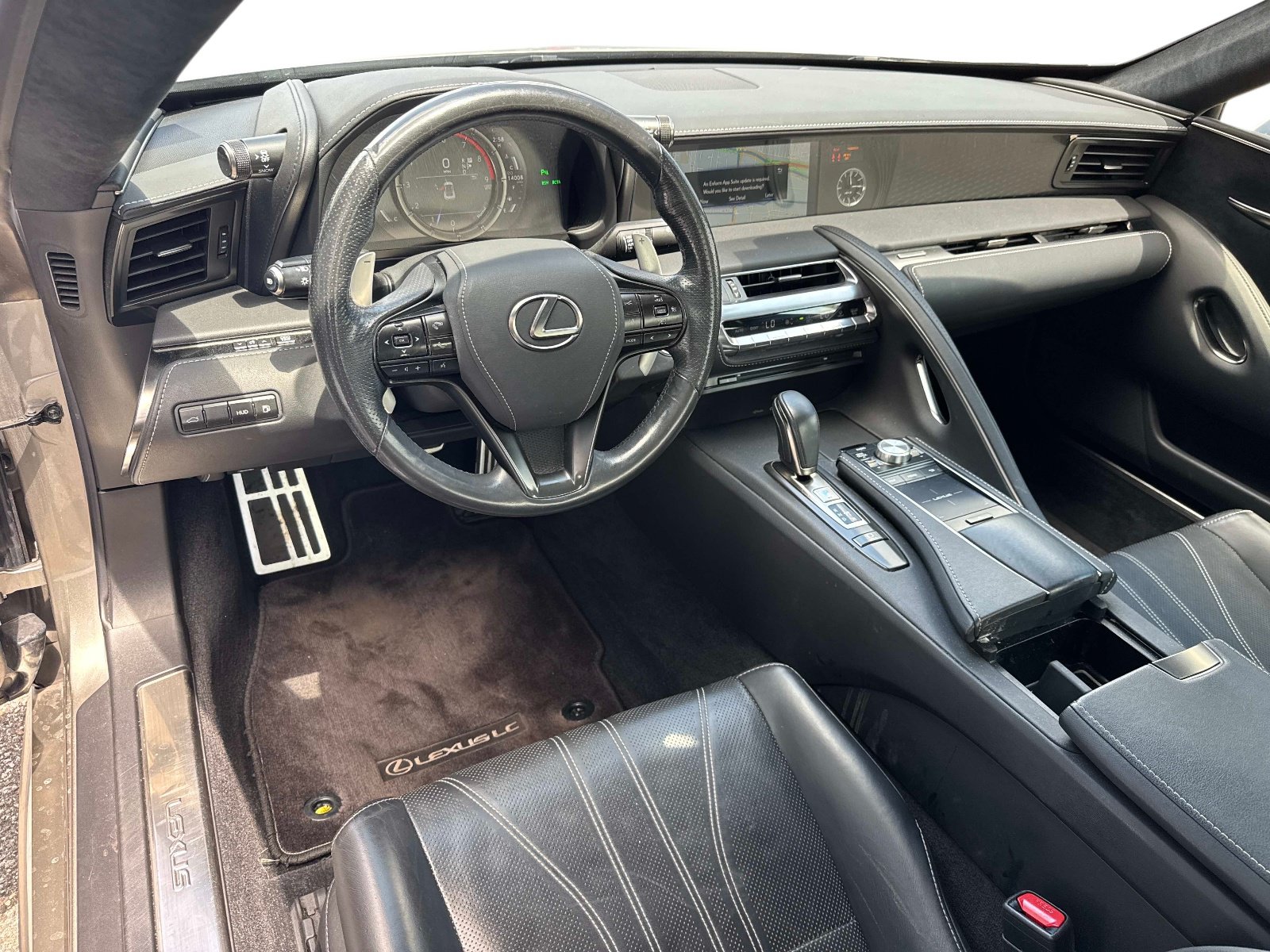 Used 2018 Lexus LC 500 Coupe w/ Touring Package RWD image 16