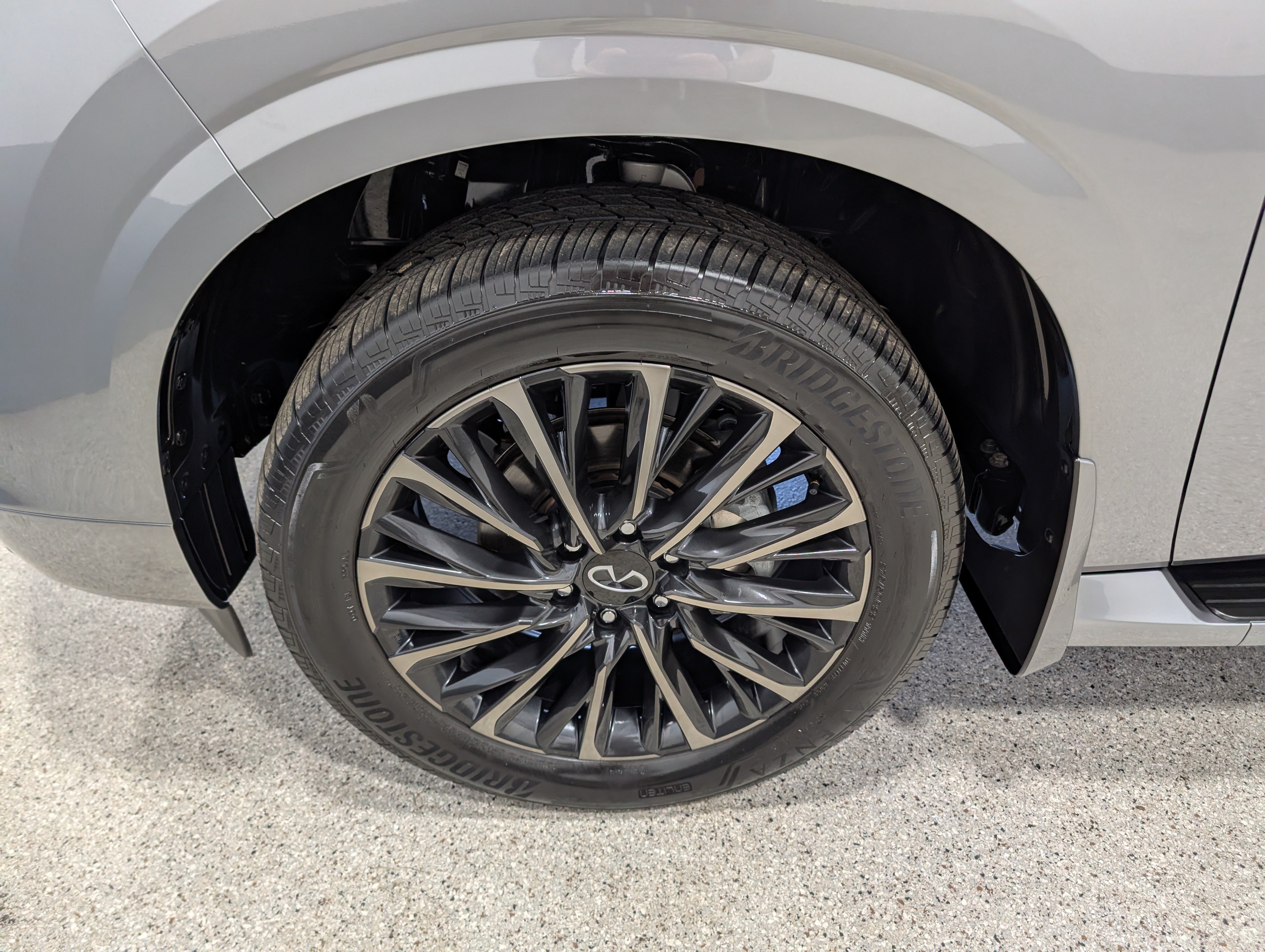 Used 2026 INFINITI QX80 Autograph w/ Autograph Exterior Package AWD/4WD image 11