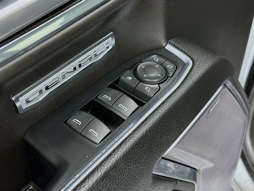 Used 2023 GMC Sierra 1500 Denali w/ Denali Reserve Package image 26