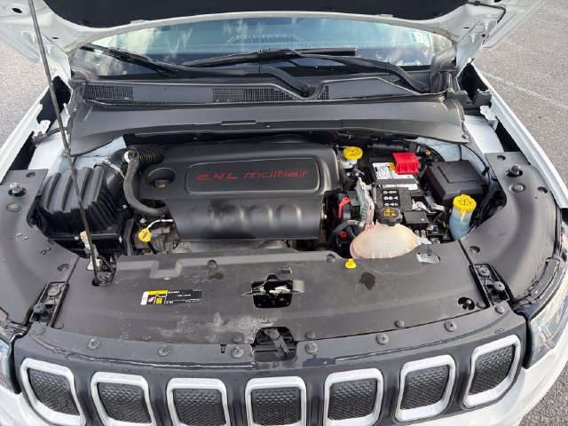 Used 2022 Jeep Compass Latitude AWD/4WD image 23