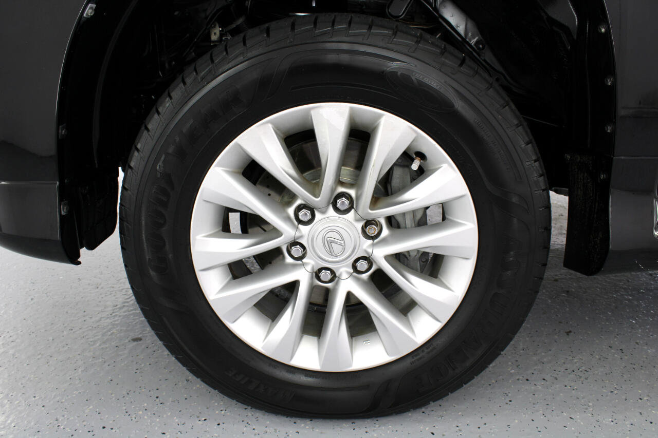 Used 2016 Lexus GX 460 w/ Premium Package image 78