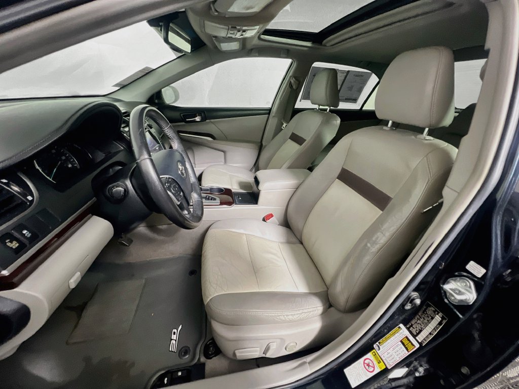 Used 2012 Toyota Camry XLE FWD image 12
