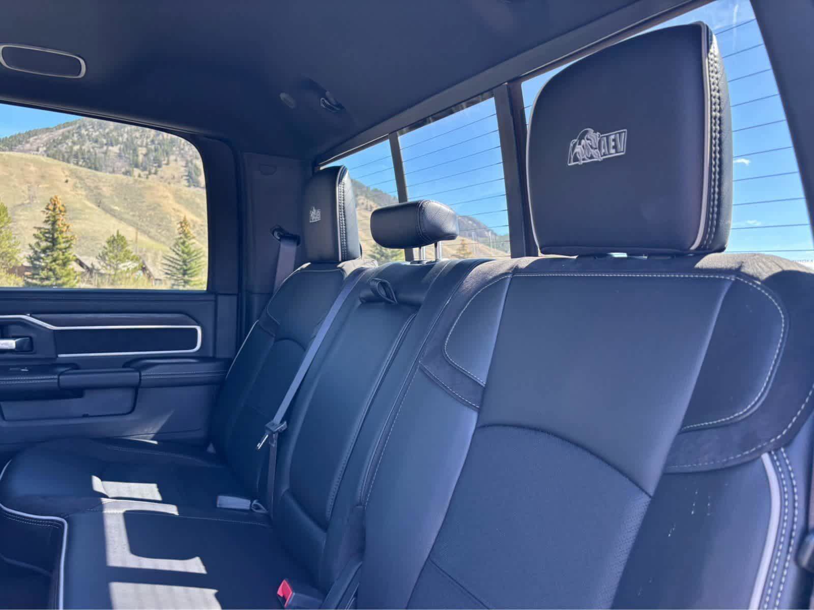 New 2025 RAM 2500 Laramie AWD/4WD image 53