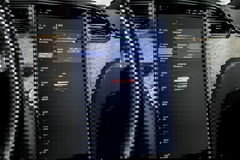 Used 2020 Tesla Model X image 34