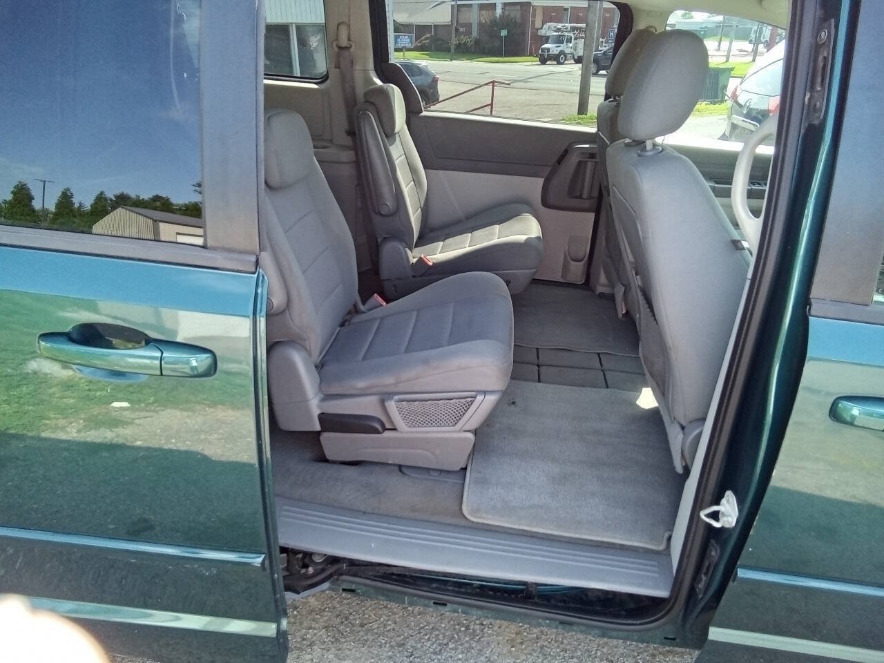 Used 2009 Dodge Grand Caravan SE FWD image 6
