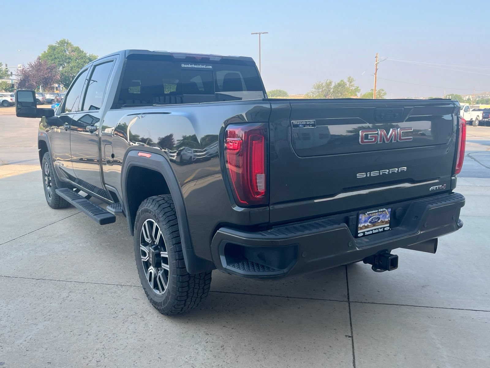 Used 2022 GMC Sierra 3500 AT4 w/ AT4 Preferred Package AWD/4WD image 8