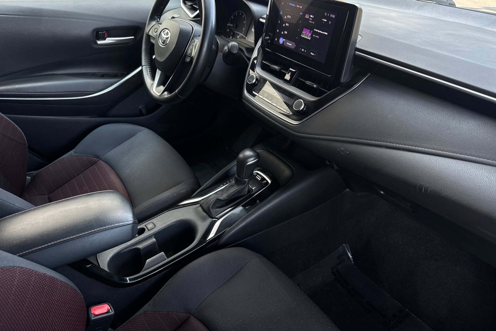 Used 2023 Toyota Corolla SE w/ Carpet Mat Package (TMS) FWD image 19