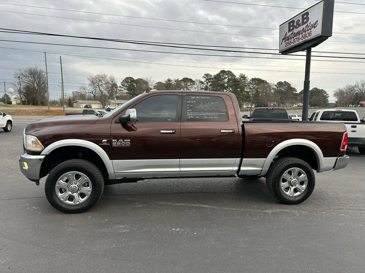 Used 2014 RAM 2500 Laramie image 9