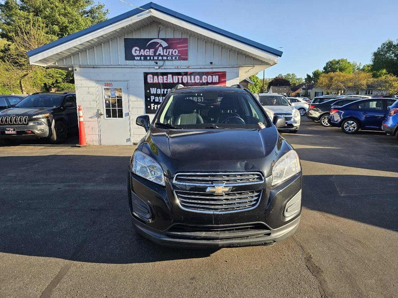 Used 2016 Chevrolet Trax LT w/ LT Convenience Package AWD/4WD image 2