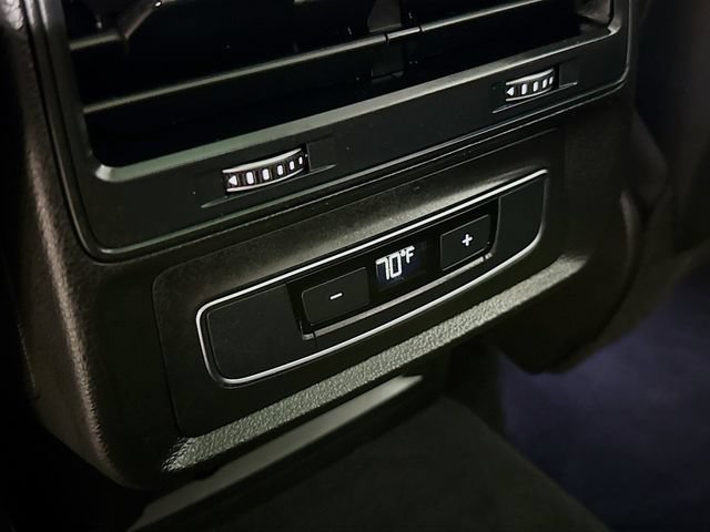 Used 2024 Audi Q7 3.0T Premium Plus AWD/4WD image 28