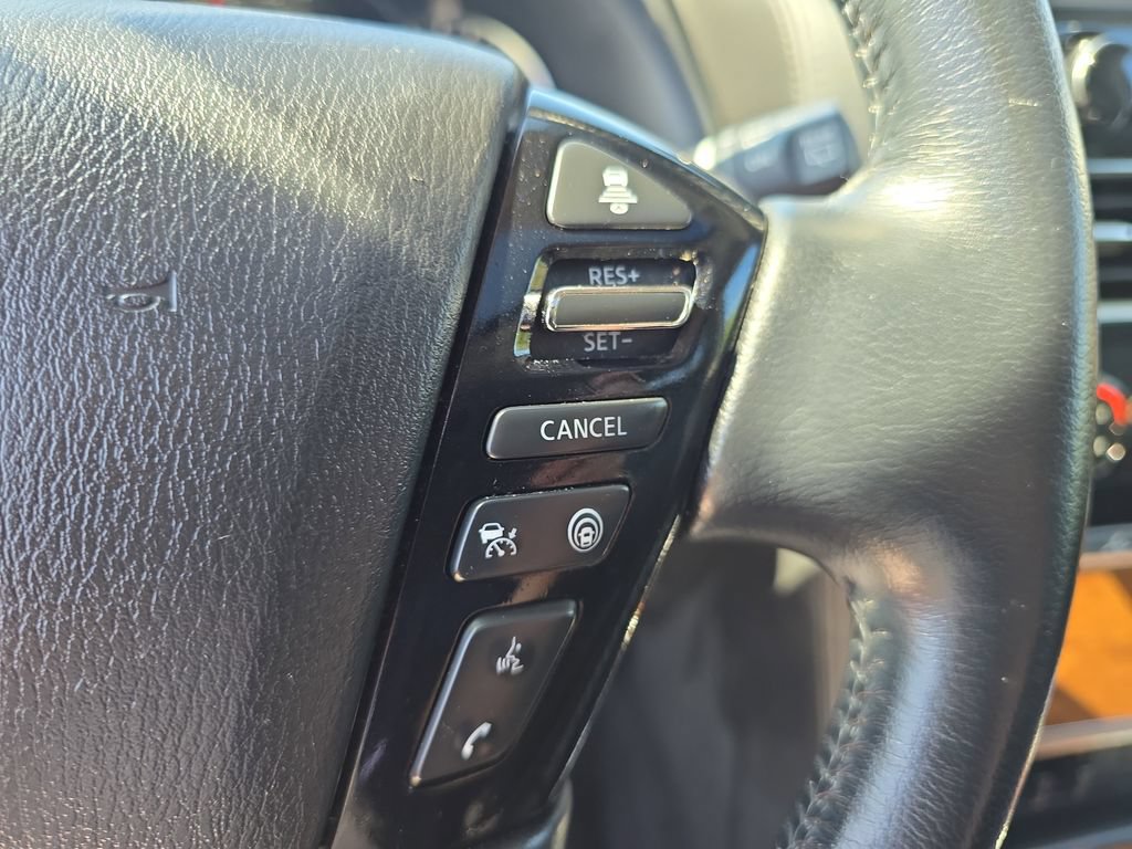 Used 2024 Nissan Armada SL w/ Captain's Chairs Package AWD/4WD image 18