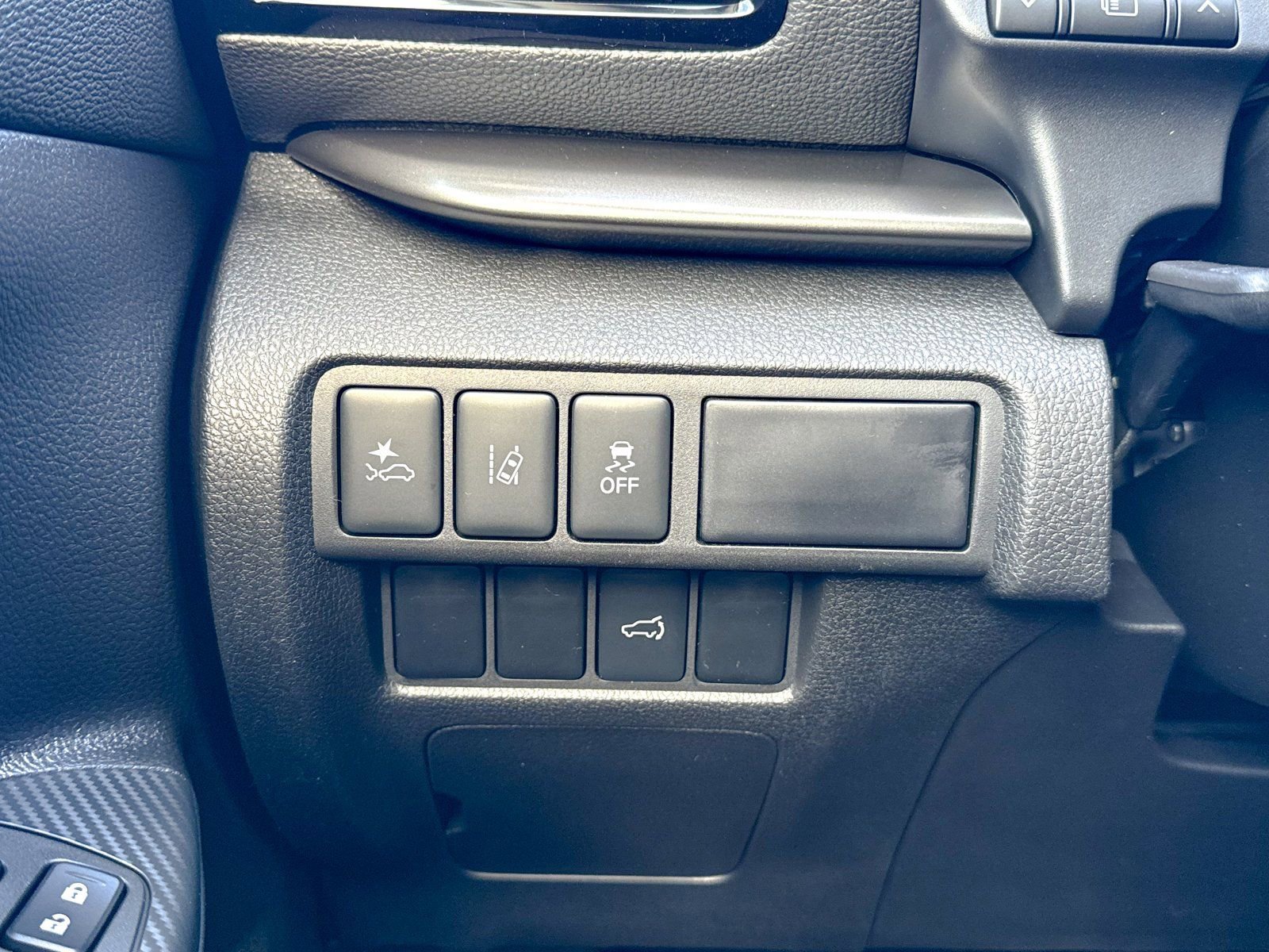 New 2026 Mitsubishi Eclipse Cross Black Edition image 45