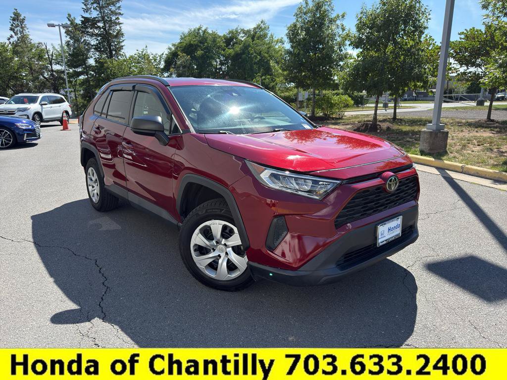Used 2021 Toyota RAV4 LE AWD/4WD image 1