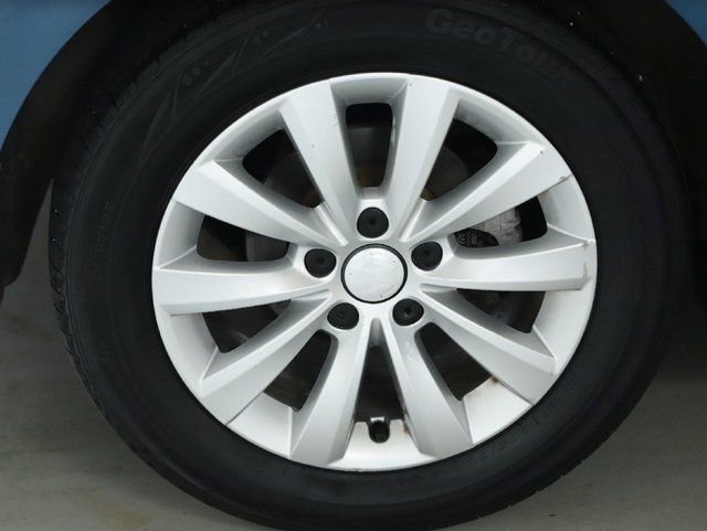 Used 2018 Volkswagen Beetle 2.0T S FWD image 12