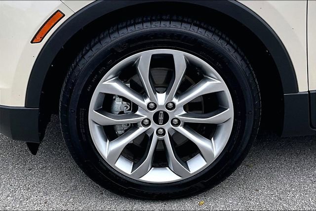 Used 2018 Lincoln MKC Select w/ Select Plus Package FWD image 31