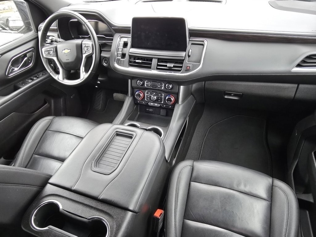 Used 2024 Chevrolet Suburban LT image 19