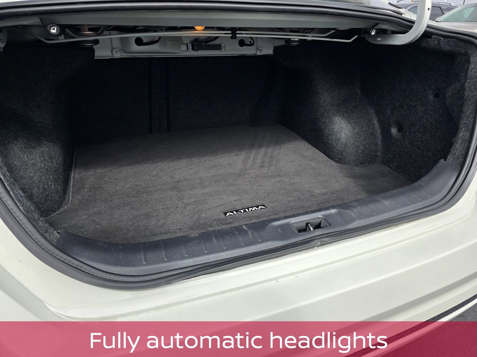 Used 2019 Nissan Altima 2.5 S FWD image 14