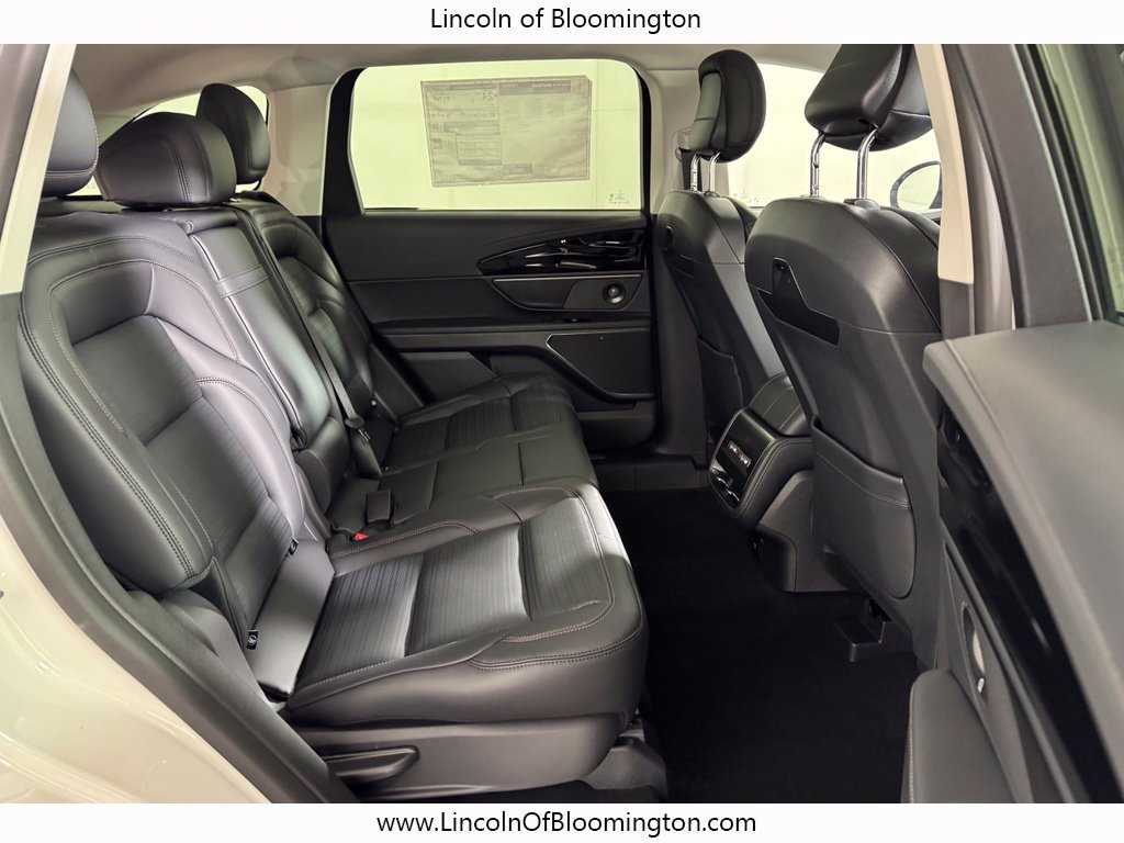 New 2026 Lincoln Nautilus Reserve AWD/4WD image 13