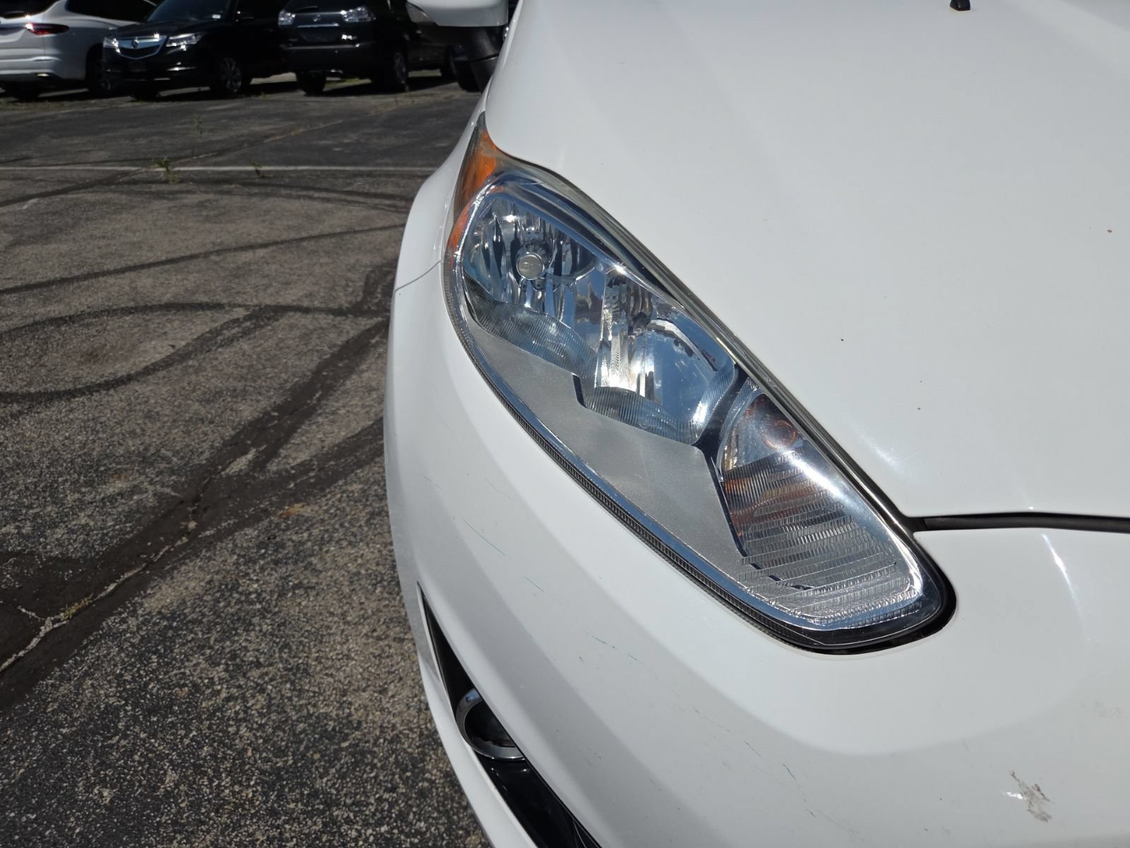 Used 2014 Ford Fiesta Titanium FWD image 5