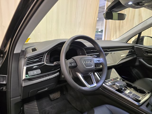 Used 2023 Audi Q7 3.0T Premium Plus AWD/4WD image 18