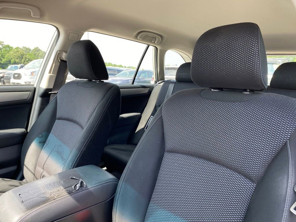 Used 2017 Subaru Outback 2.5i AWD/4WD image 17