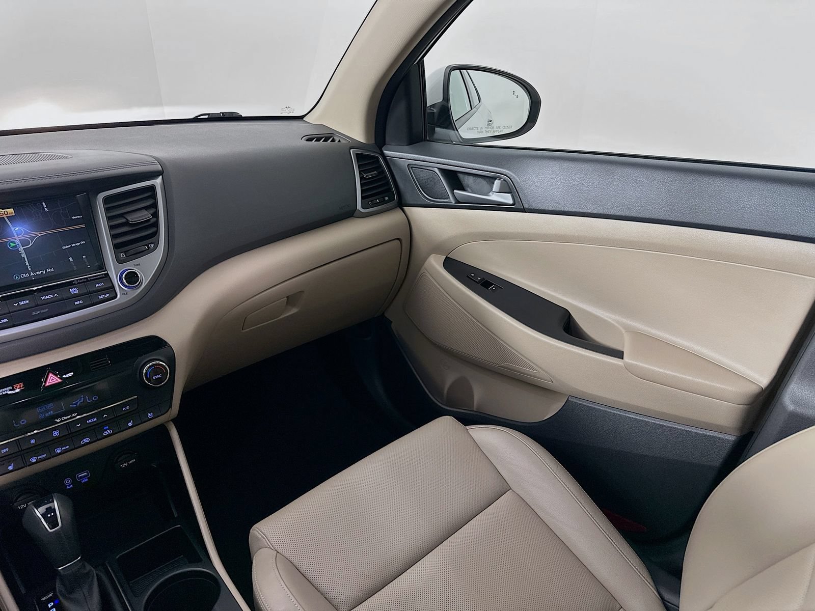 Used 2016 Hyundai Tucson Limited w/ Option Group 03 FWD image 31