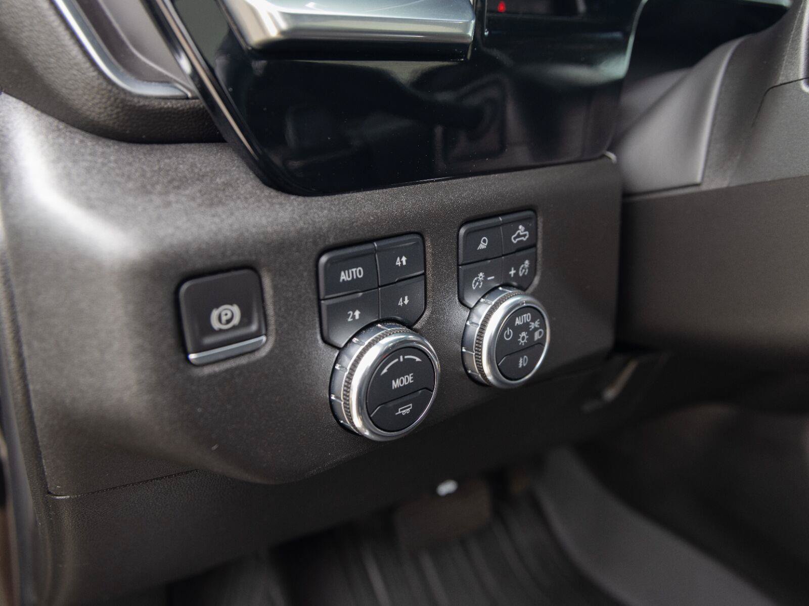 Used 2024 GMC Sierra 1500 Elevation w/ Elevation Premium Package AWD/4WD image 22