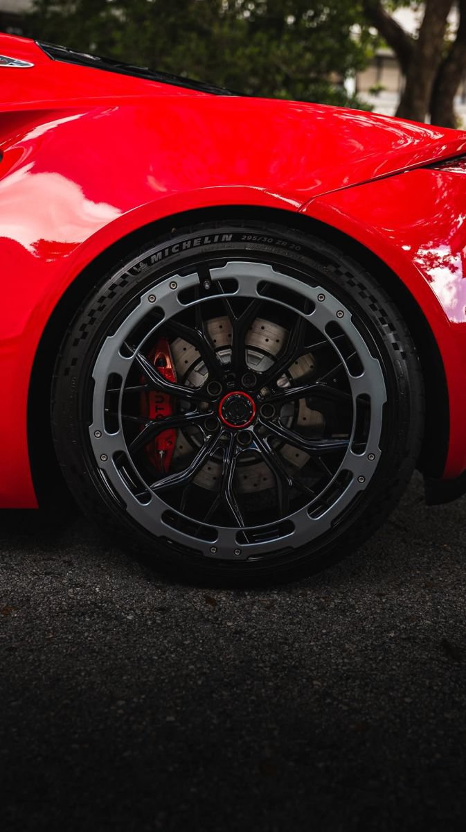 Used 2025 Lotus Emira RWD image 7