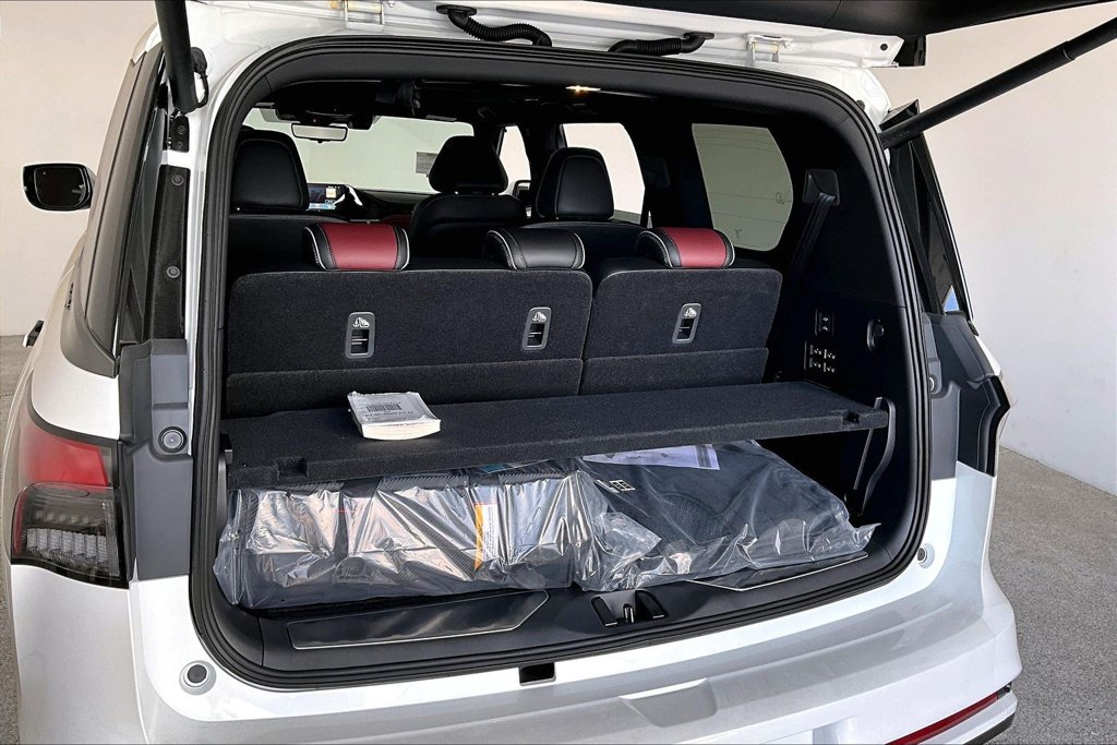 New 2027 INFINITI QX80 Autograph w/ Premium Cargo Package AWD/4WD image 34