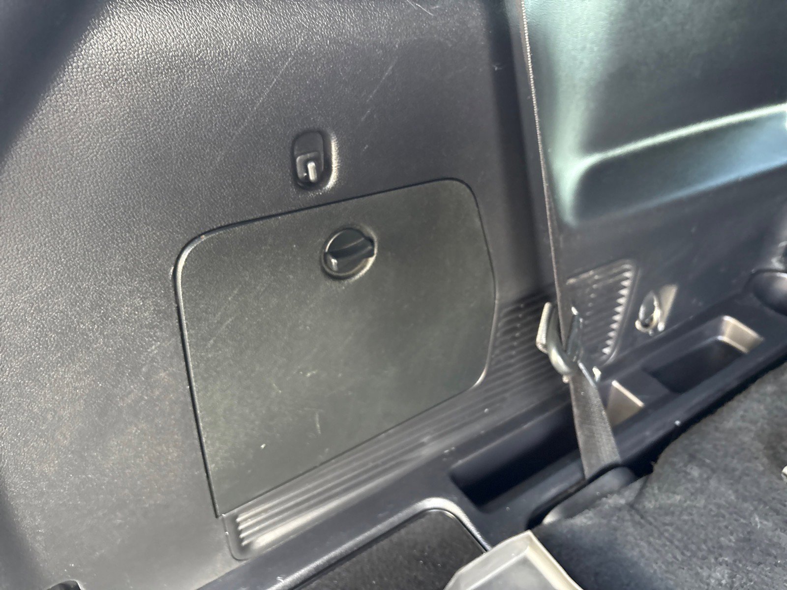 Used 2022 Ford Explorer XLT w/ Equipment Group 202A image 46