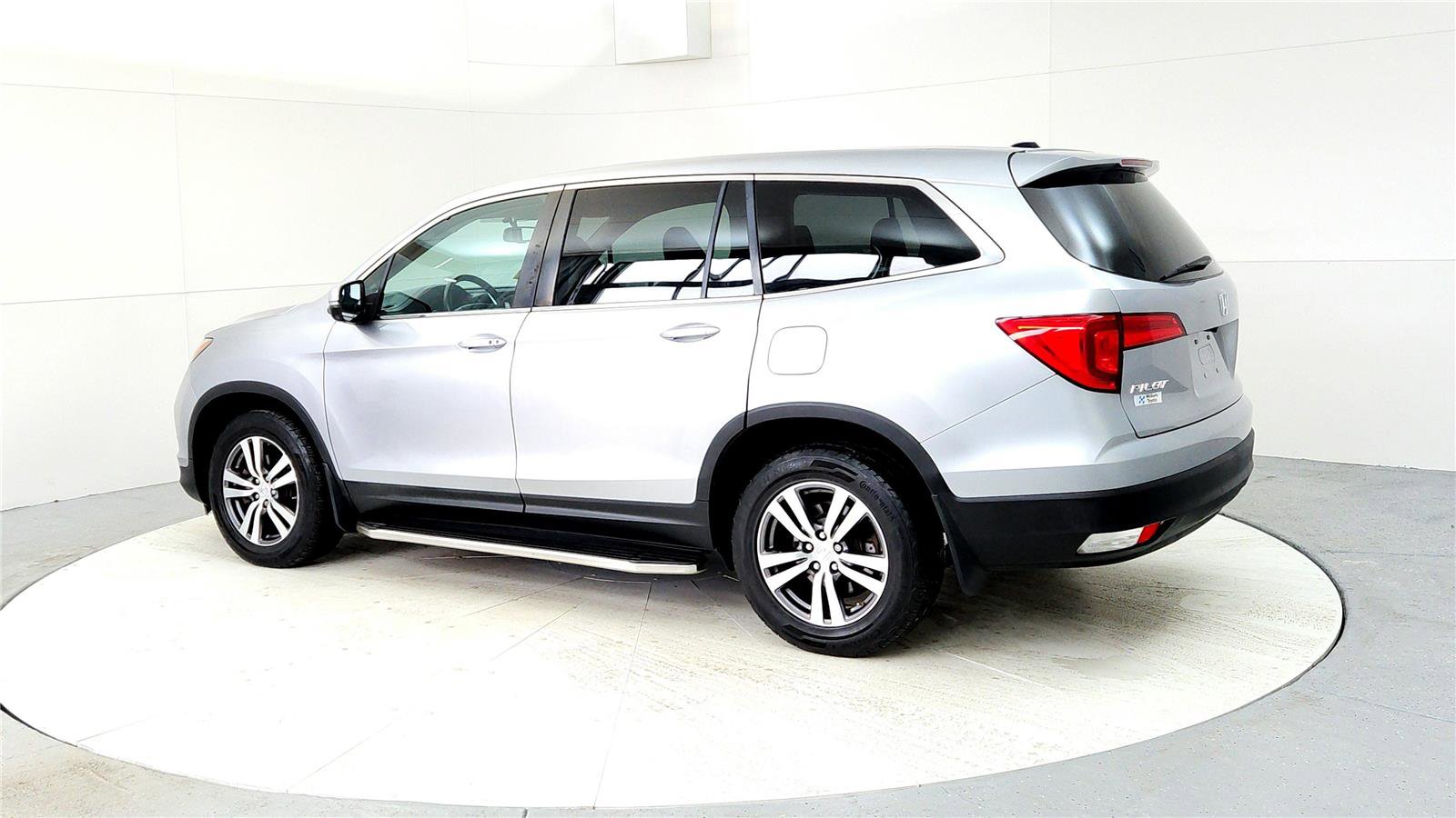 Used 2016 Honda Pilot EX-L image 4