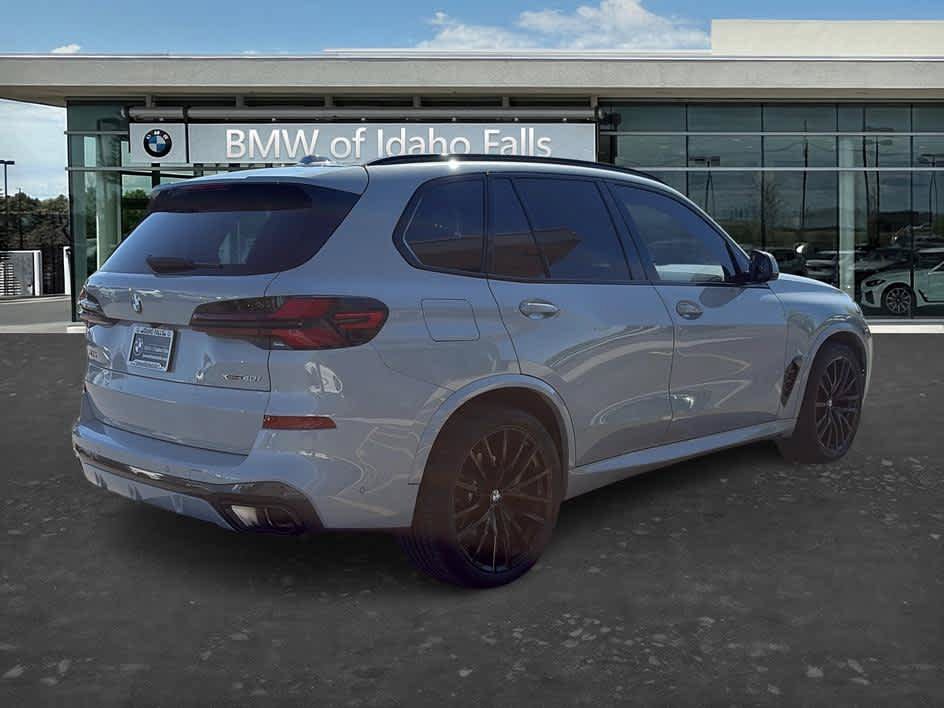 Used 2024 BMW X5 xDrive40i w/ M Sport Package AWD/4WD image 7