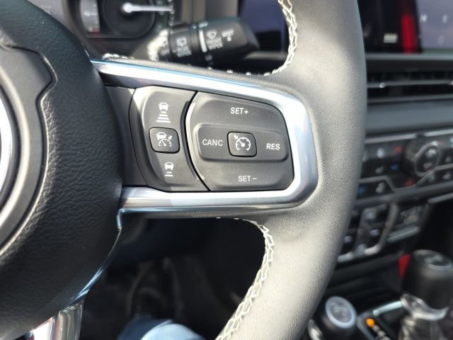 Used 2025 Jeep Wrangler Sahara 4xe w/ Safety Group image 35