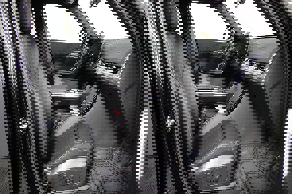 Used 2025 BMW X2 xDrive28i image 21