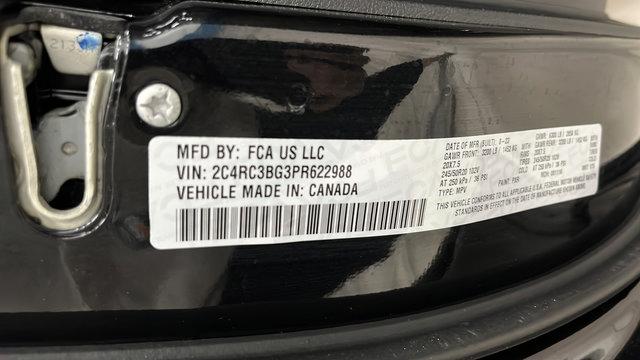 Used 2023 Chrysler Pacifica Touring-L w/ S Appearance Package AWD/4WD image 29