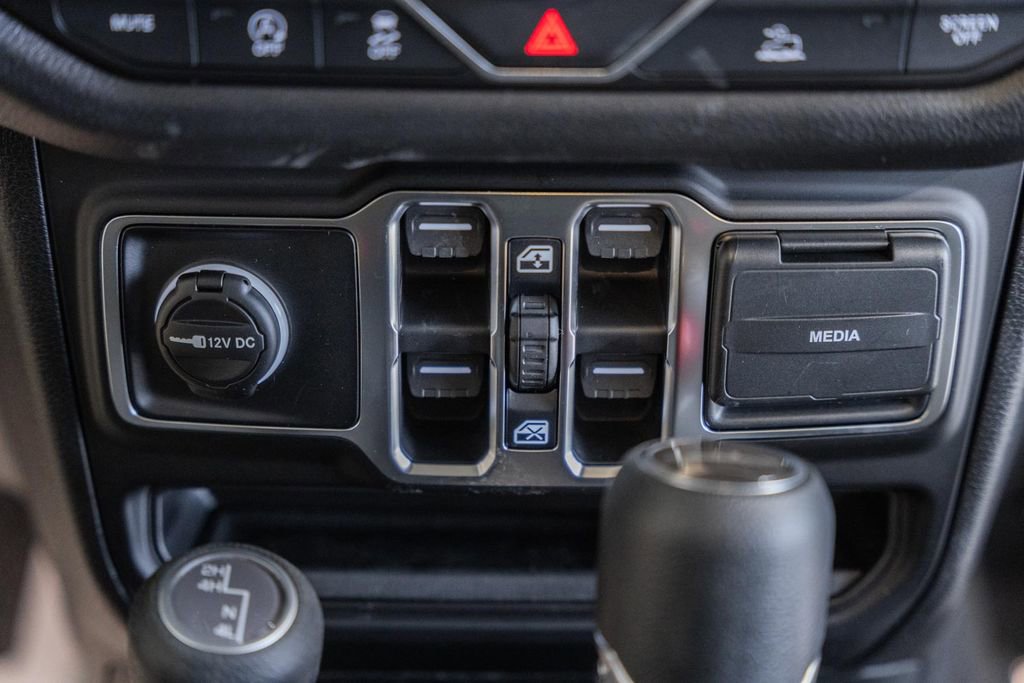 New 2026 Jeep Gladiator Sport image 24