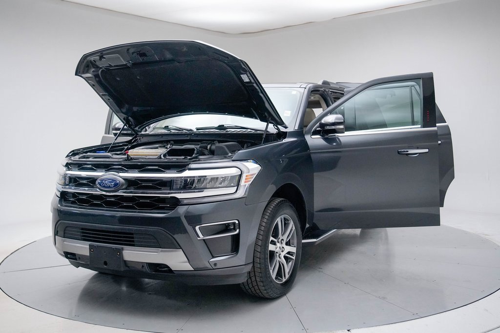 Used 2022 Ford Expedition Max Limited image 17