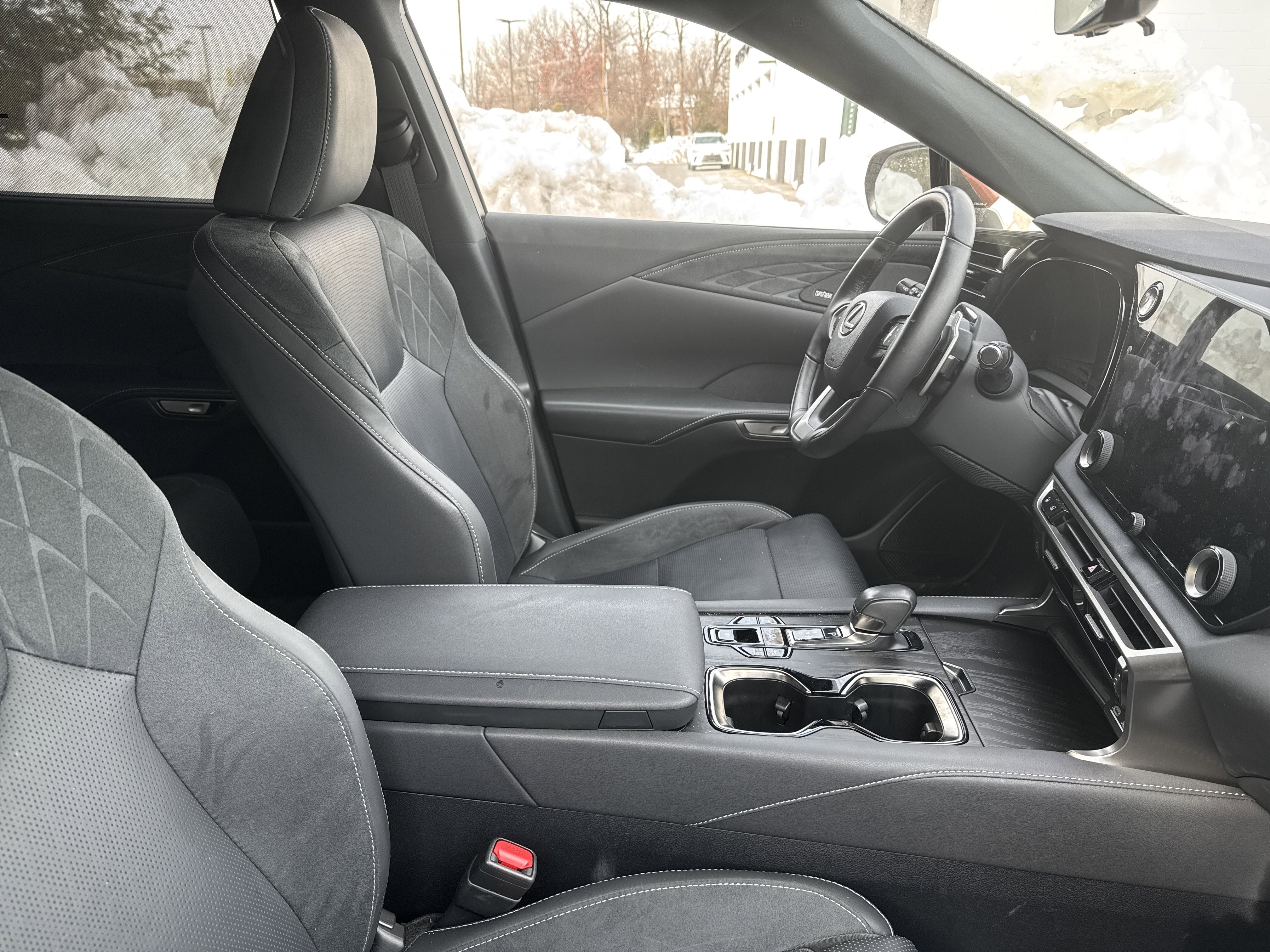 Certified 2025 Lexus RX 450h AWD w/ Convenience Package image 5